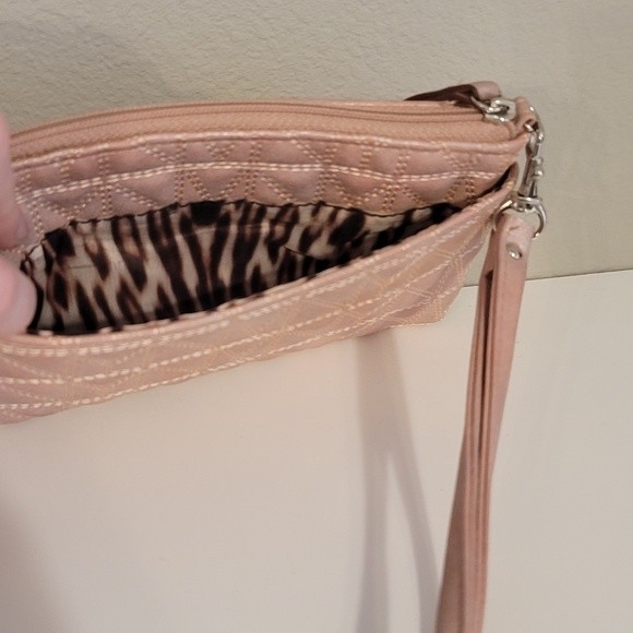 5/$25 Nicole Miller NY Quilted Wristlet - Picture 3 of 6